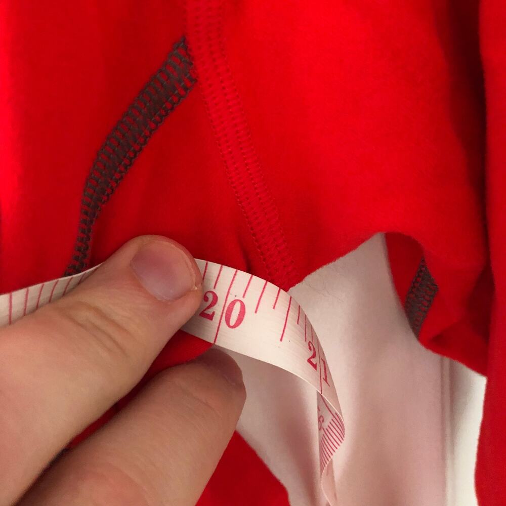 Lululemon Men's Long Sleeve T Shirt Red Size M *Missing Tag* Base Layer Running - Picture 12 of 13